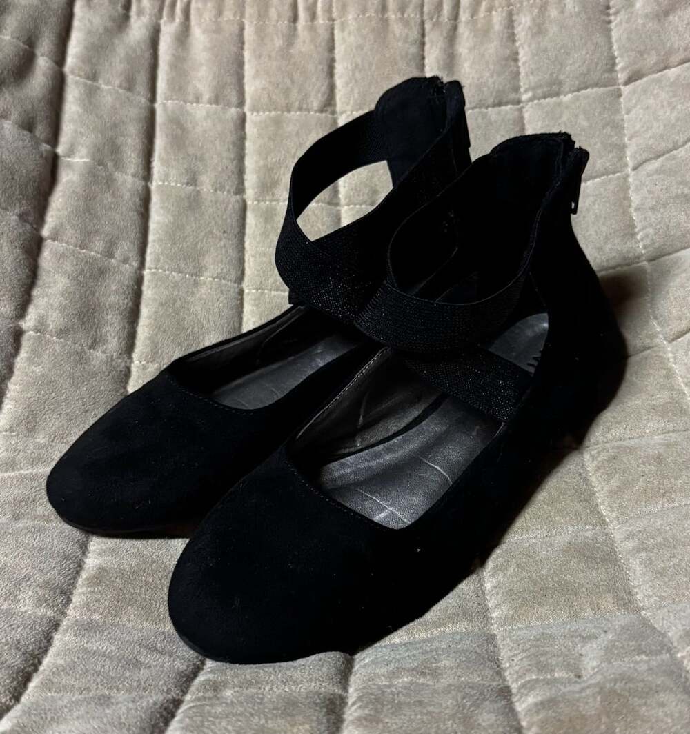 MIA Kids Crossband Ankle Flats Size 3 Black